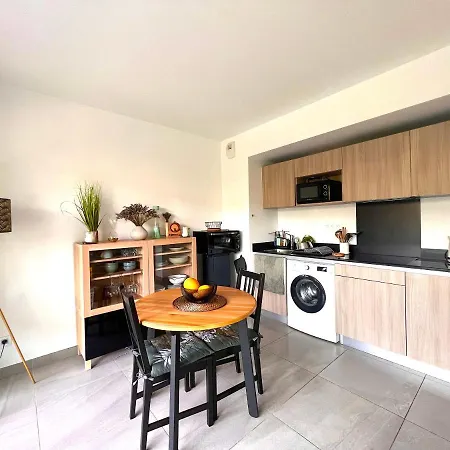 Avec Terrasse 400m Croisette / Rue D'antibes Cannes