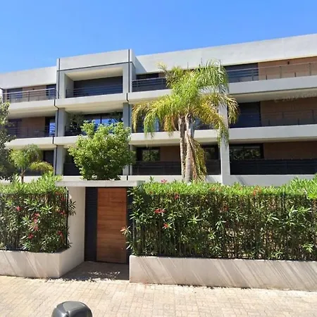 Avec Terrasse 400m Croisette / Rue D'antibes 戛纳